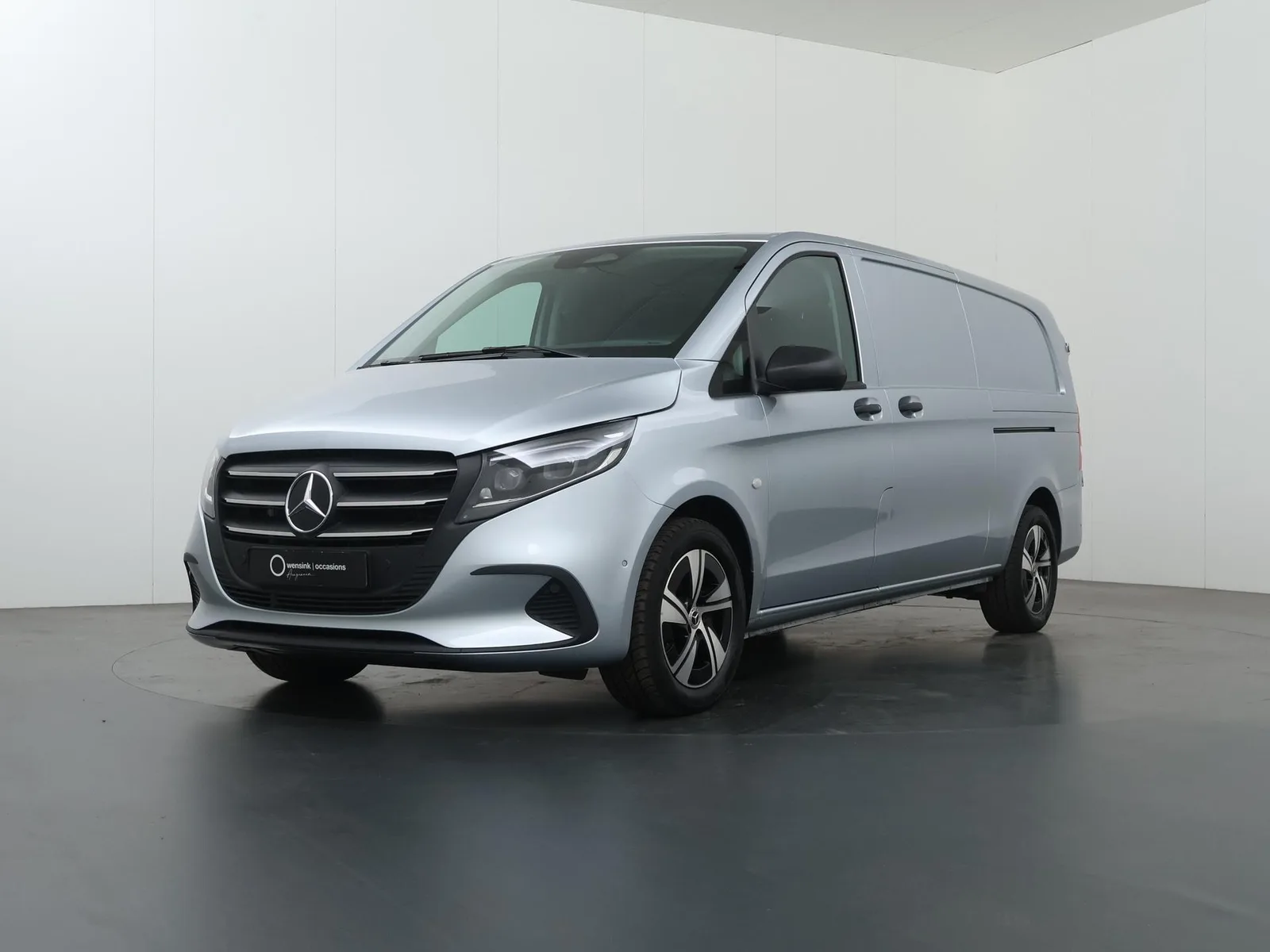 Mercedes-Benz Vito (2024) — foto 1