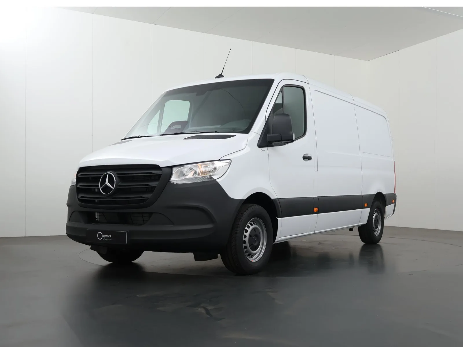 Mercedes-Benz Sprinter (2024) — foto 1