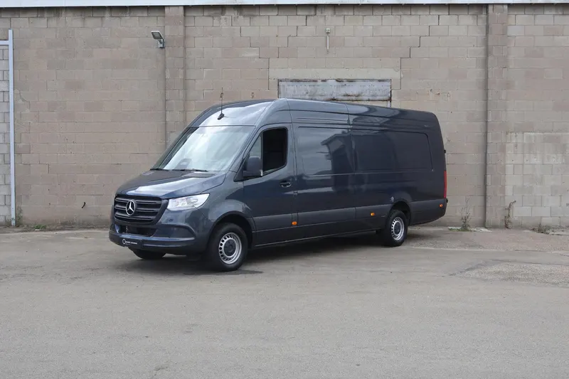 Mercedes-Benz Sprinter (2024)