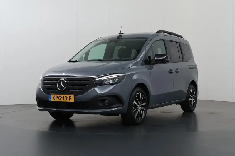 Mercedes-Benz EQT (2025)