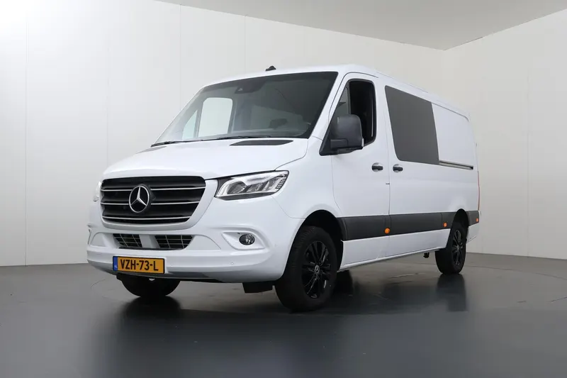 Mercedes-Benz Sprinter (2023)