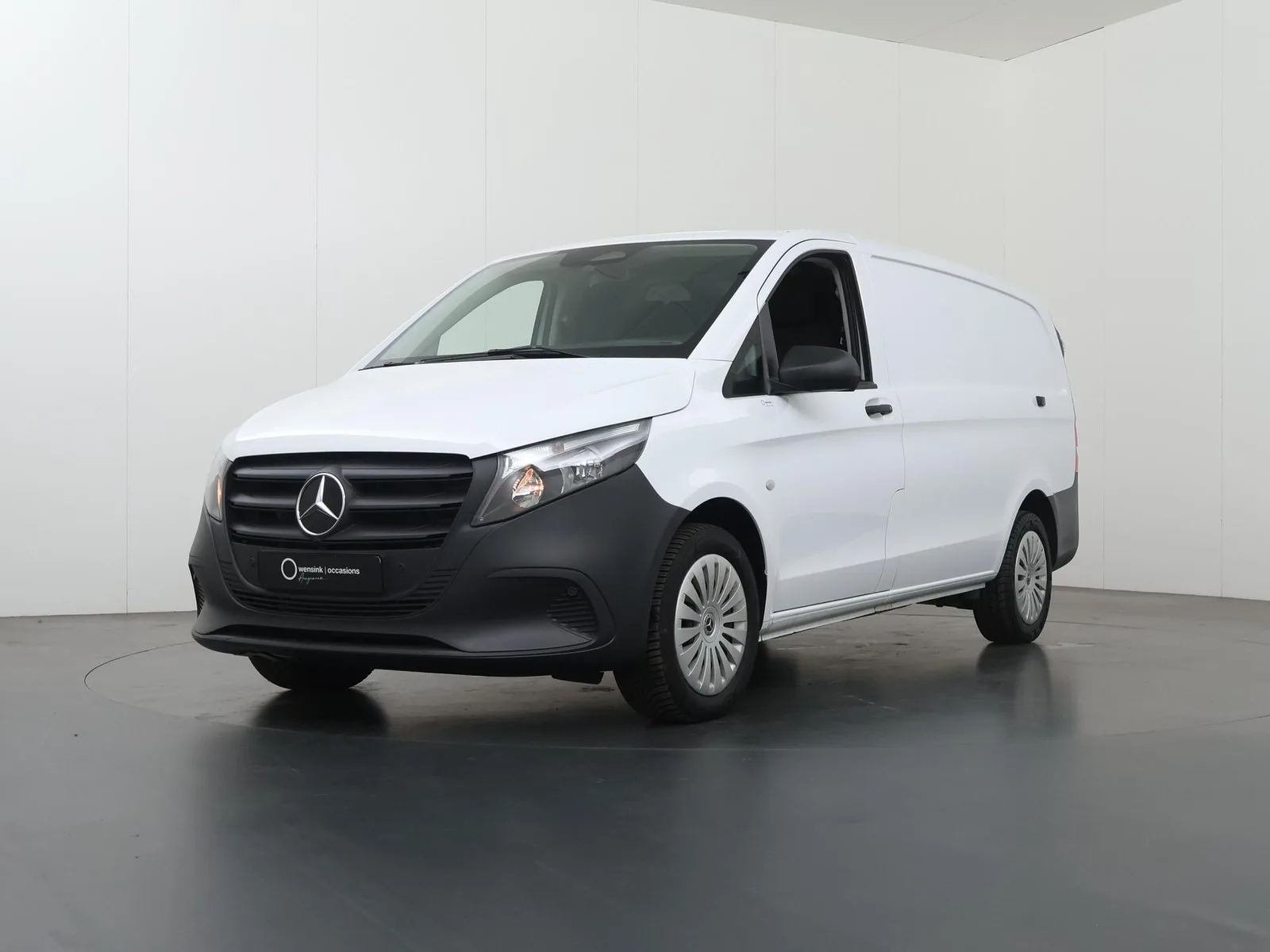 Mercedes-Benz Vito (2024) — foto 1