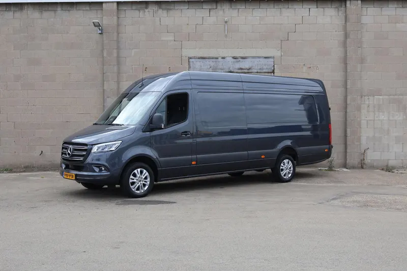 Mercedes-Benz Sprinter (2024)
