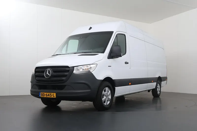 Mercedes-Benz eSprinter (2025)