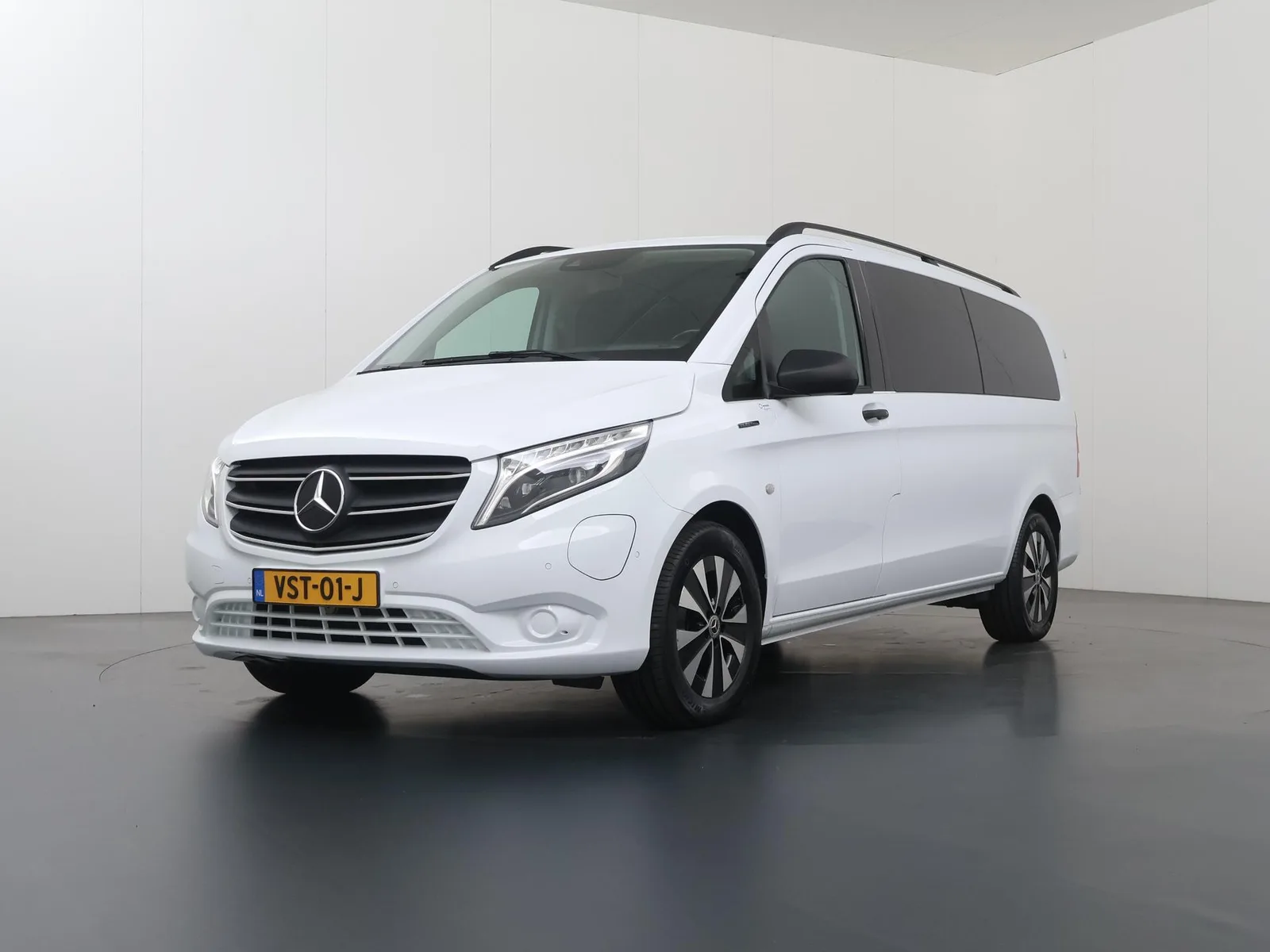 Mercedes-Benz eVito (2022) — foto 1
