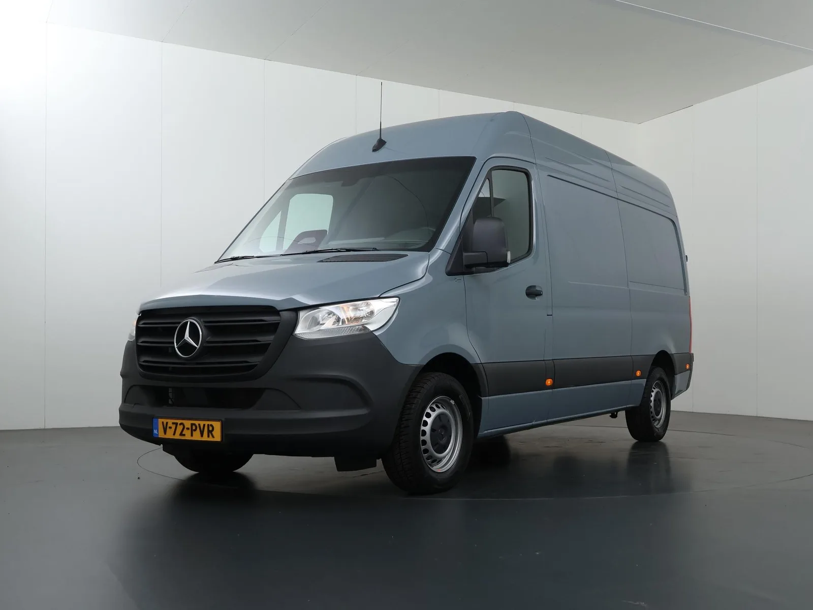 Mercedes-Benz Sprinter (2024) — foto 1