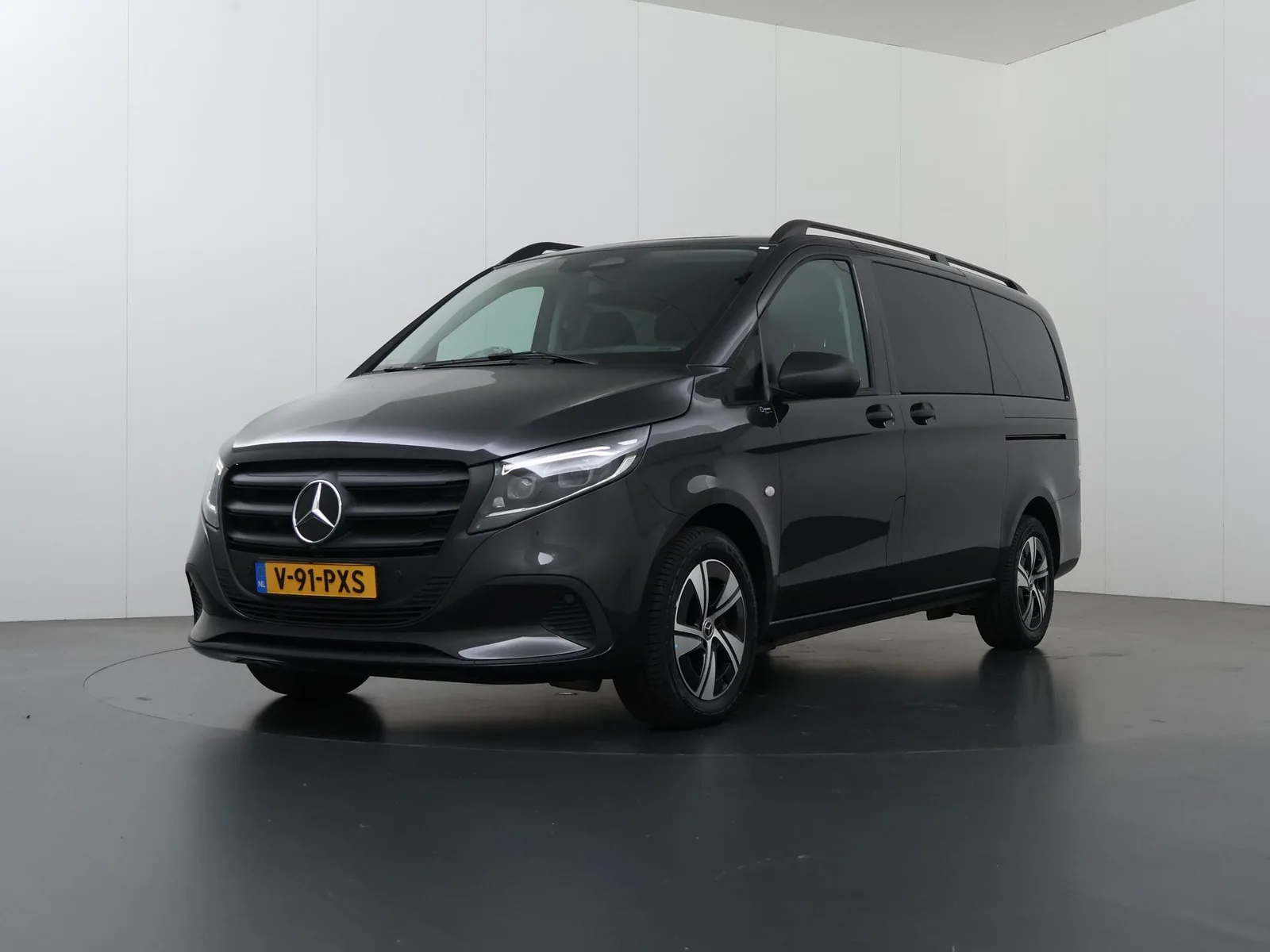 Mercedes-Benz Vito (2024) — foto 1