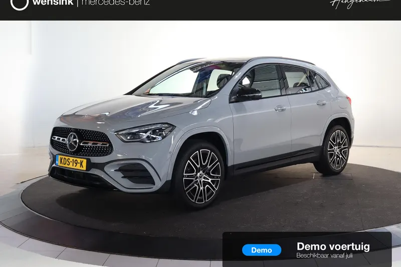 Mercedes-Benz GLA (2026)