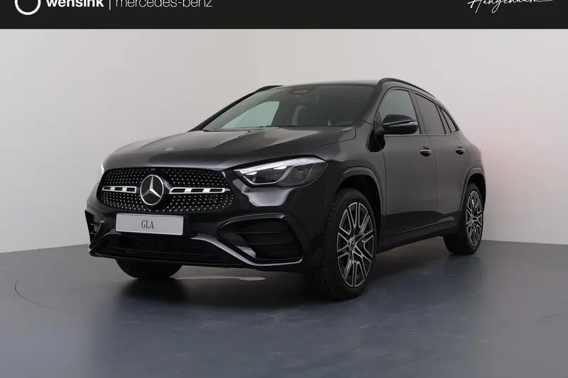 Mercedes-Benz GLA (2026)