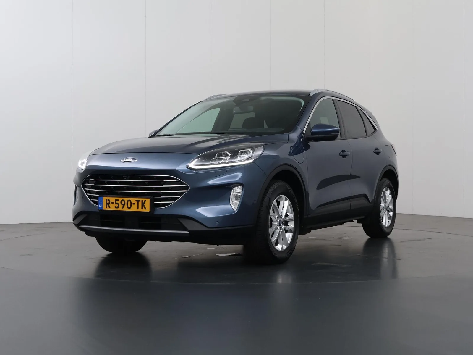 Ford Kuga (2022) — foto 1