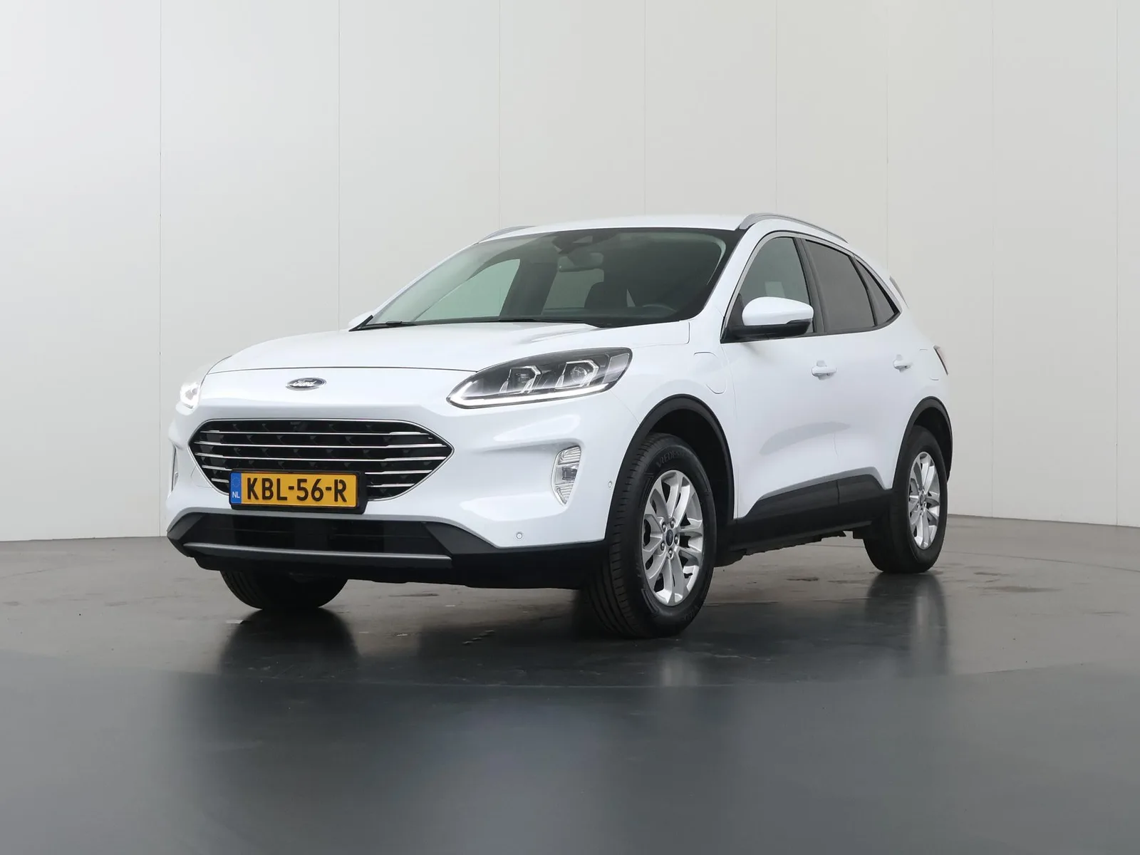 Ford Kuga (2024) — foto 1