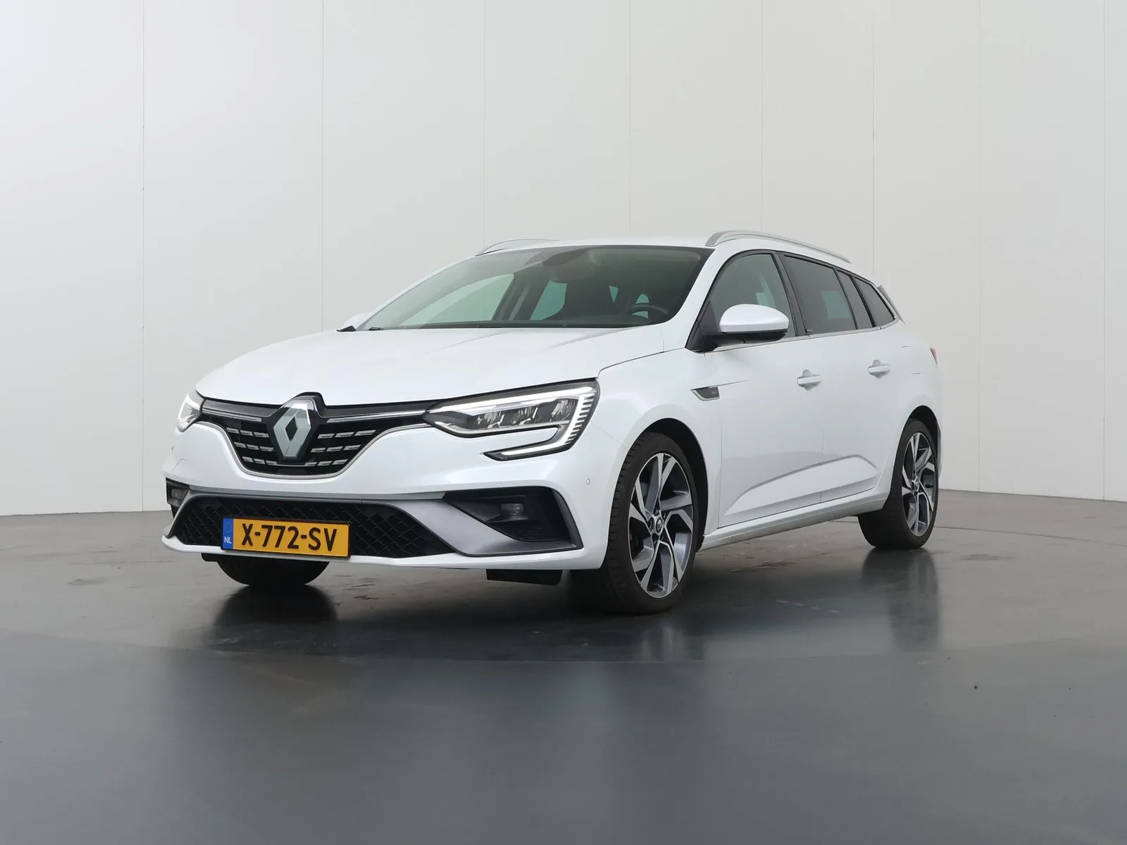 Renault Mégane (2020) — foto 1