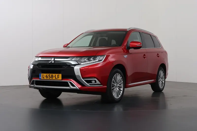Mitsubishi Outlander (2021)