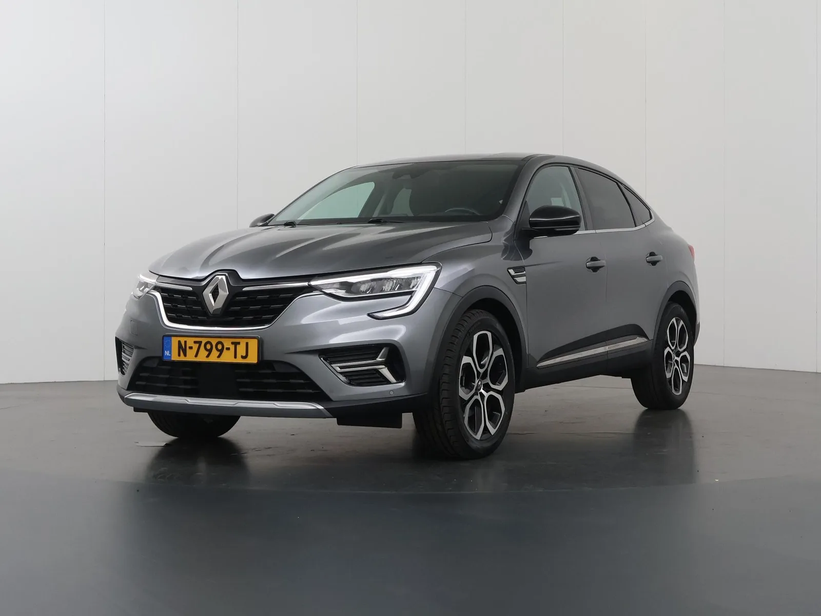 Renault Arkana (2022) — foto 1