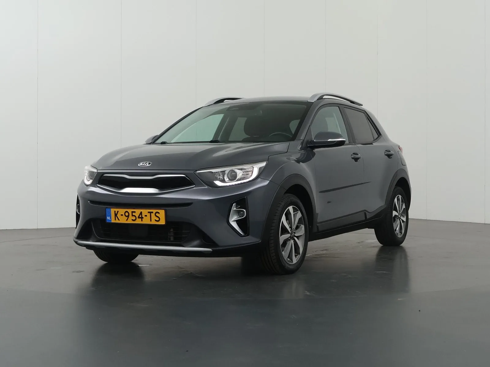 Kia Stonic (2021) — foto 1