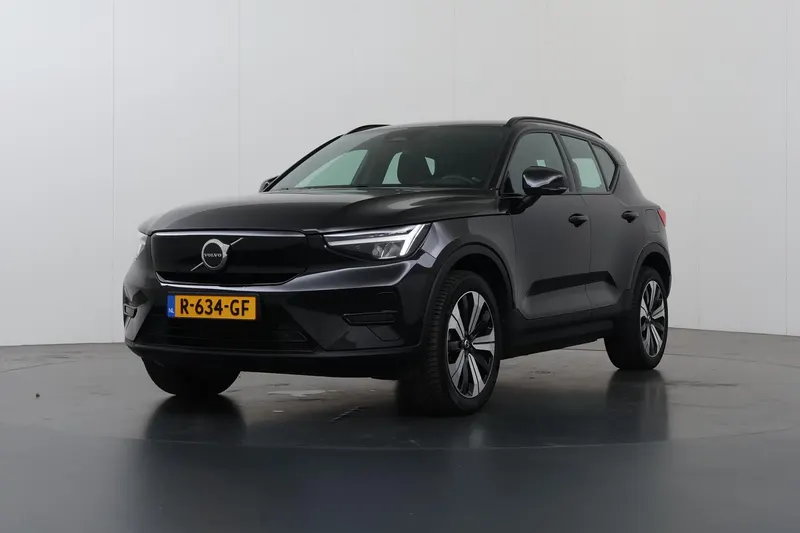 Volvo XC40 (2022)