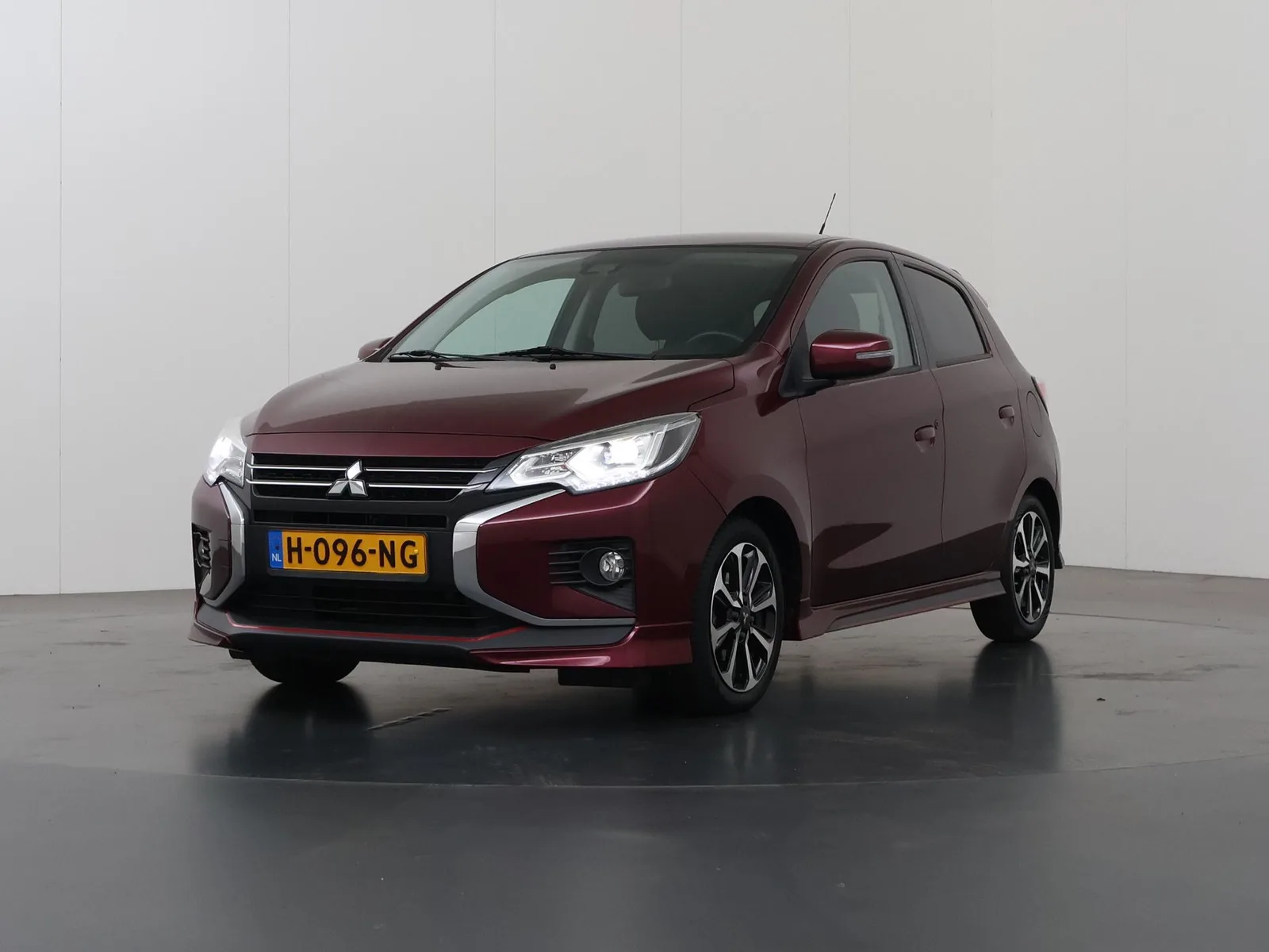 Mitsubishi Space Star (2020) — foto 1