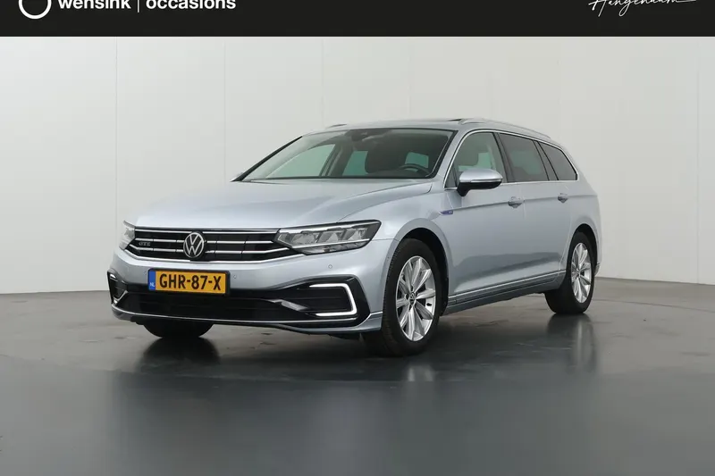 Volkswagen Passat (2023)