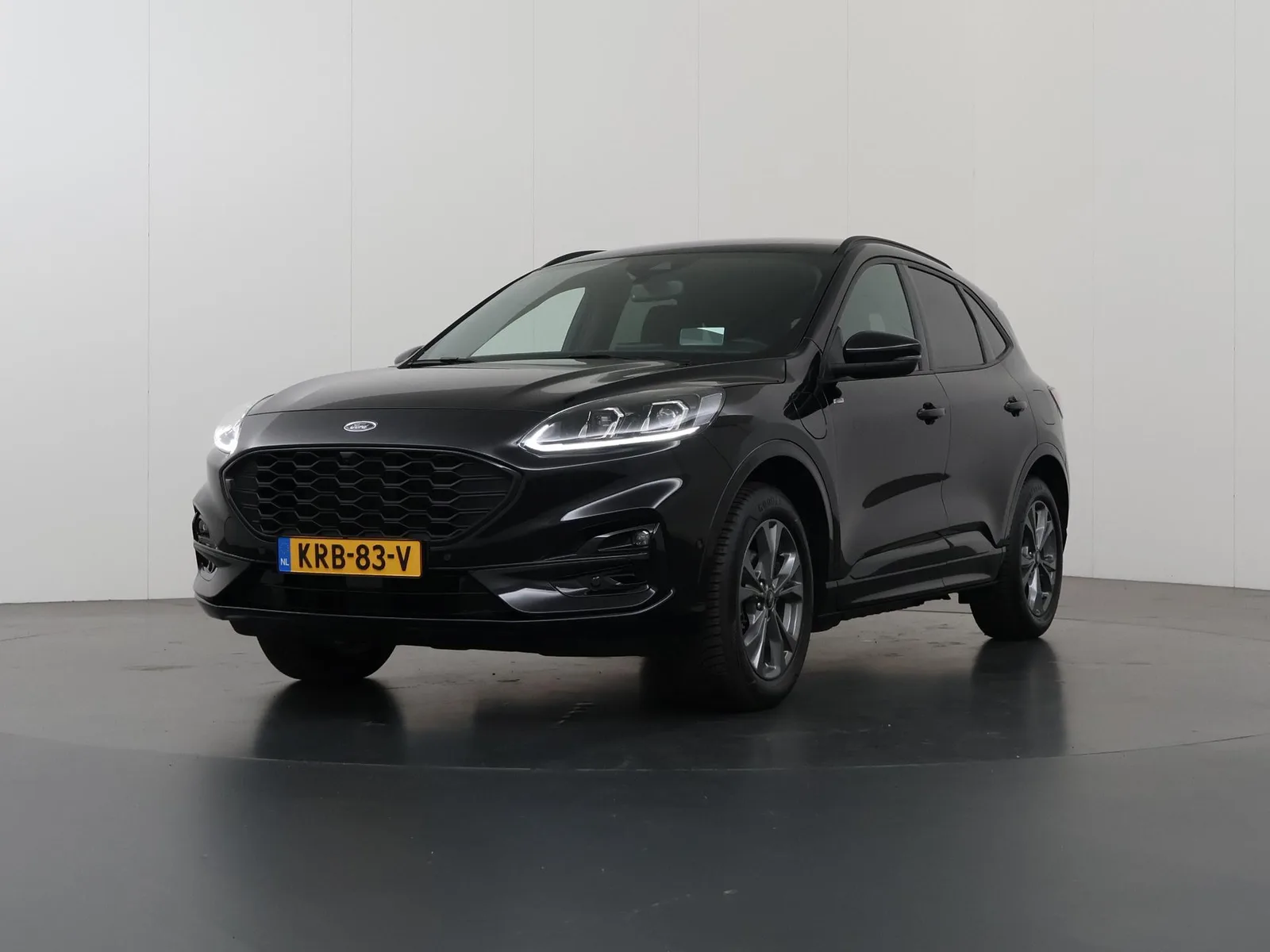 Ford Kuga (2024) — foto 1