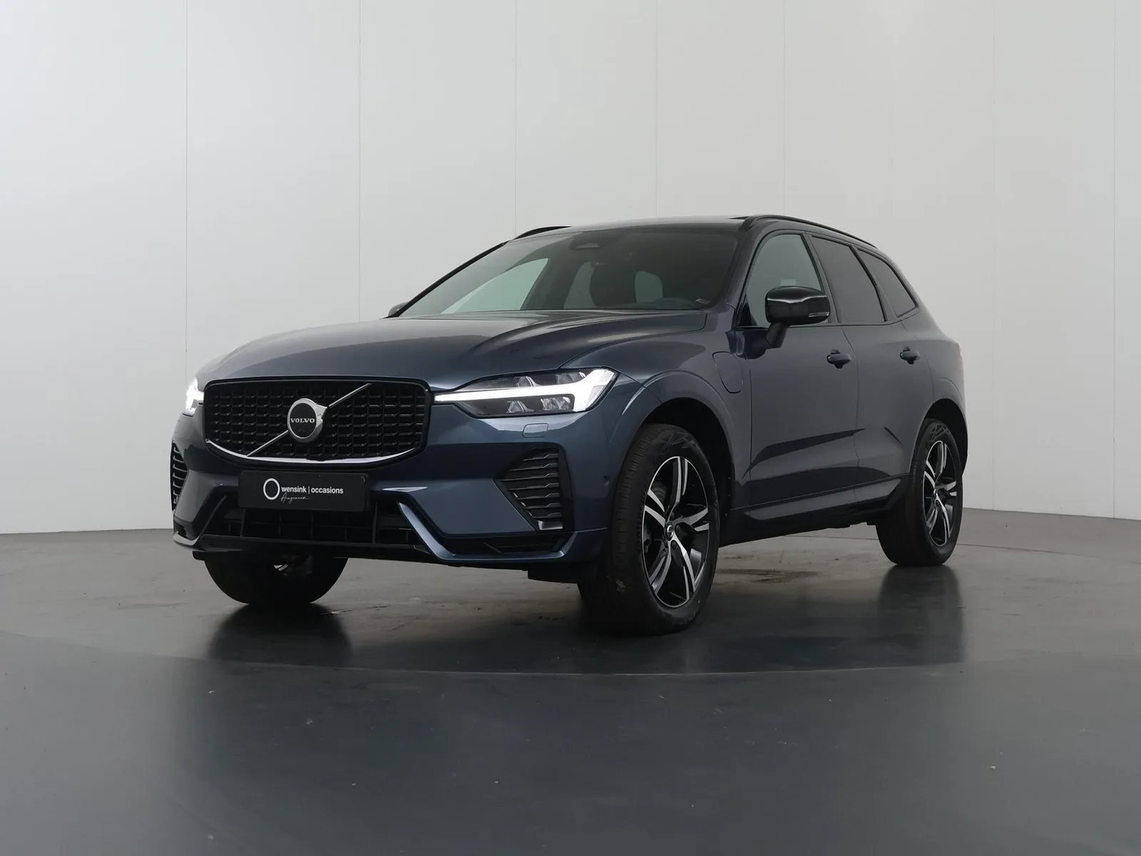 Volvo XC60 (2022) — foto 1