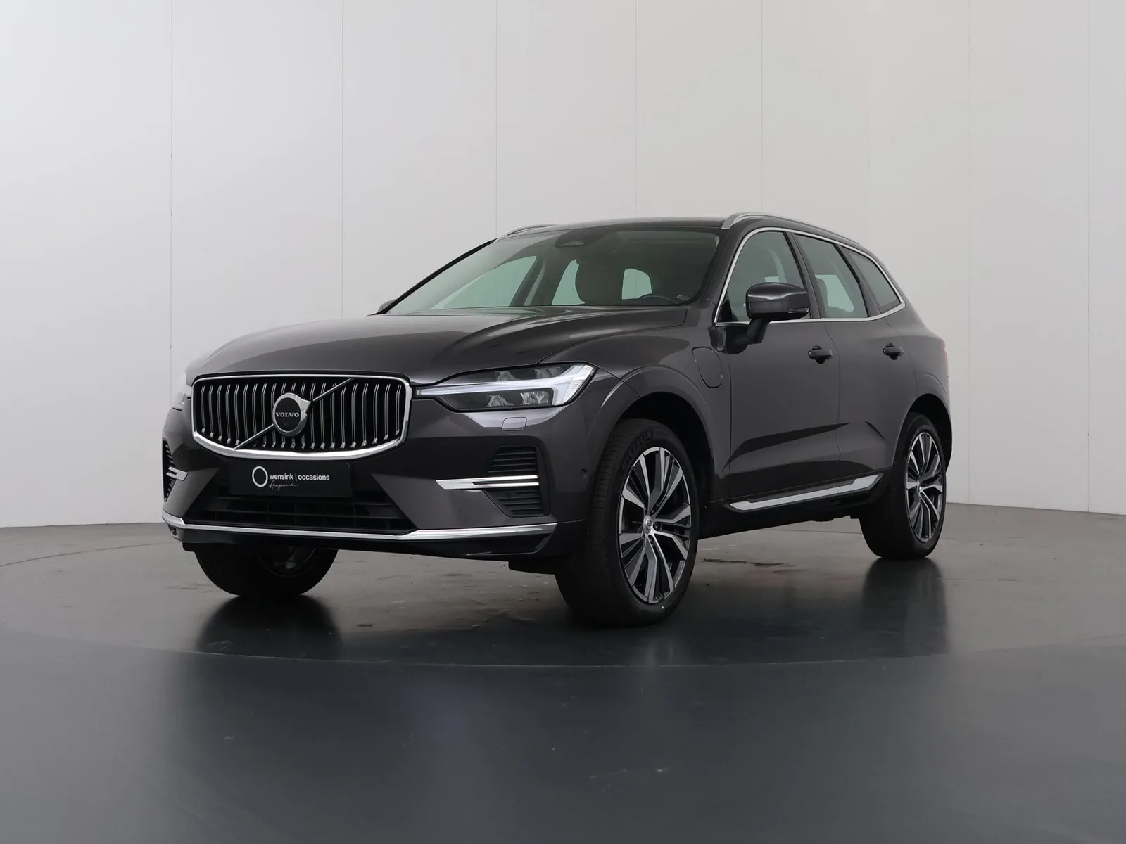 Volvo XC60 (2022) — foto 1