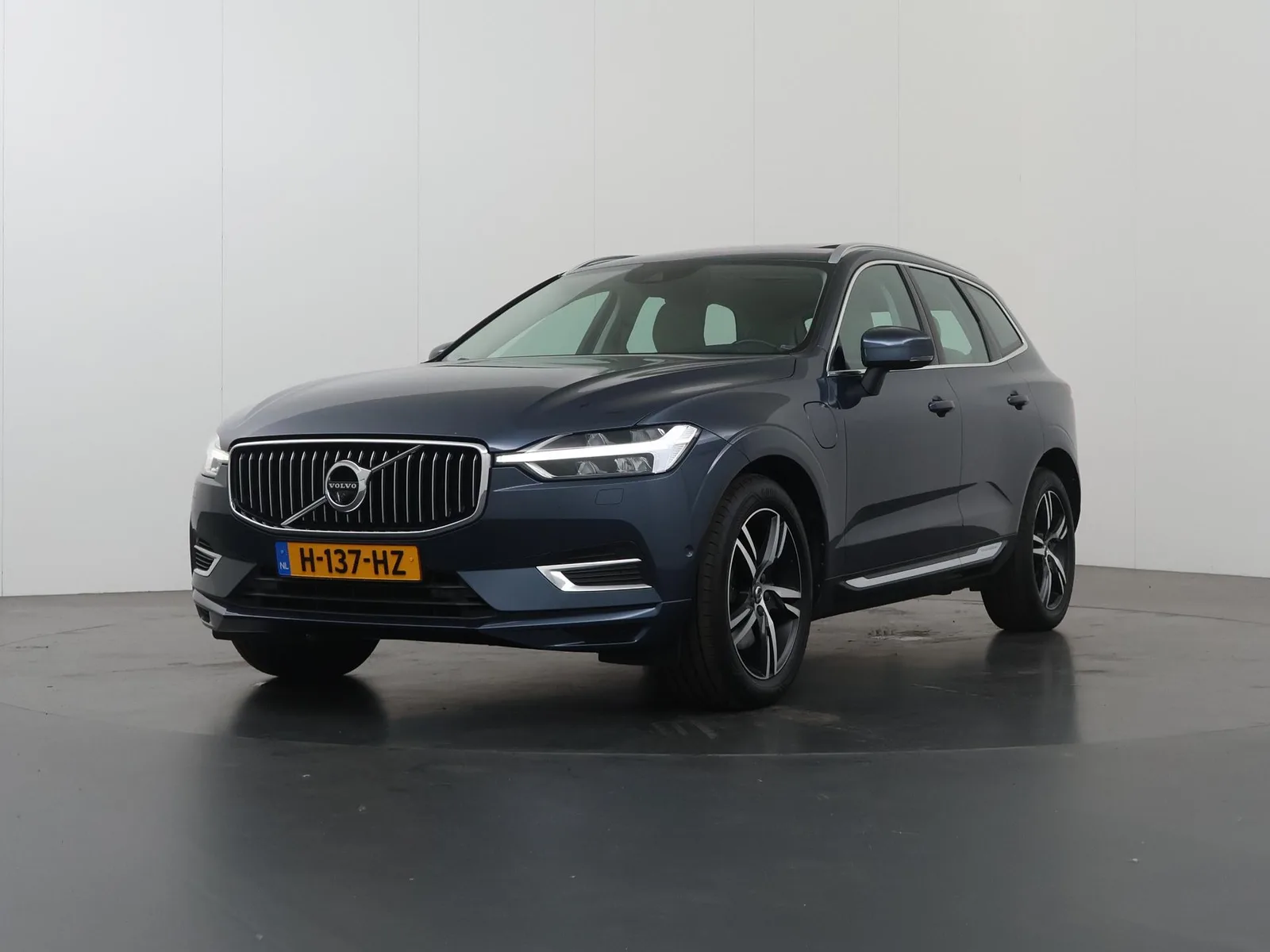 Volvo XC60 (2020) — foto 1