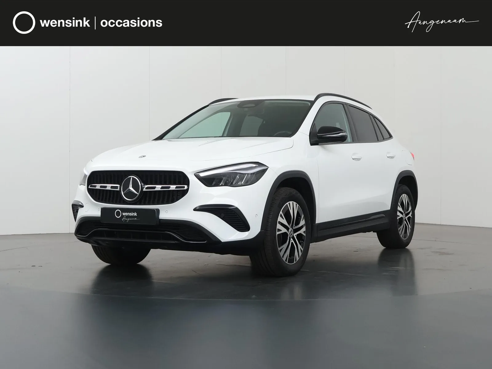 Mercedes-Benz GLA (2024) — foto 1