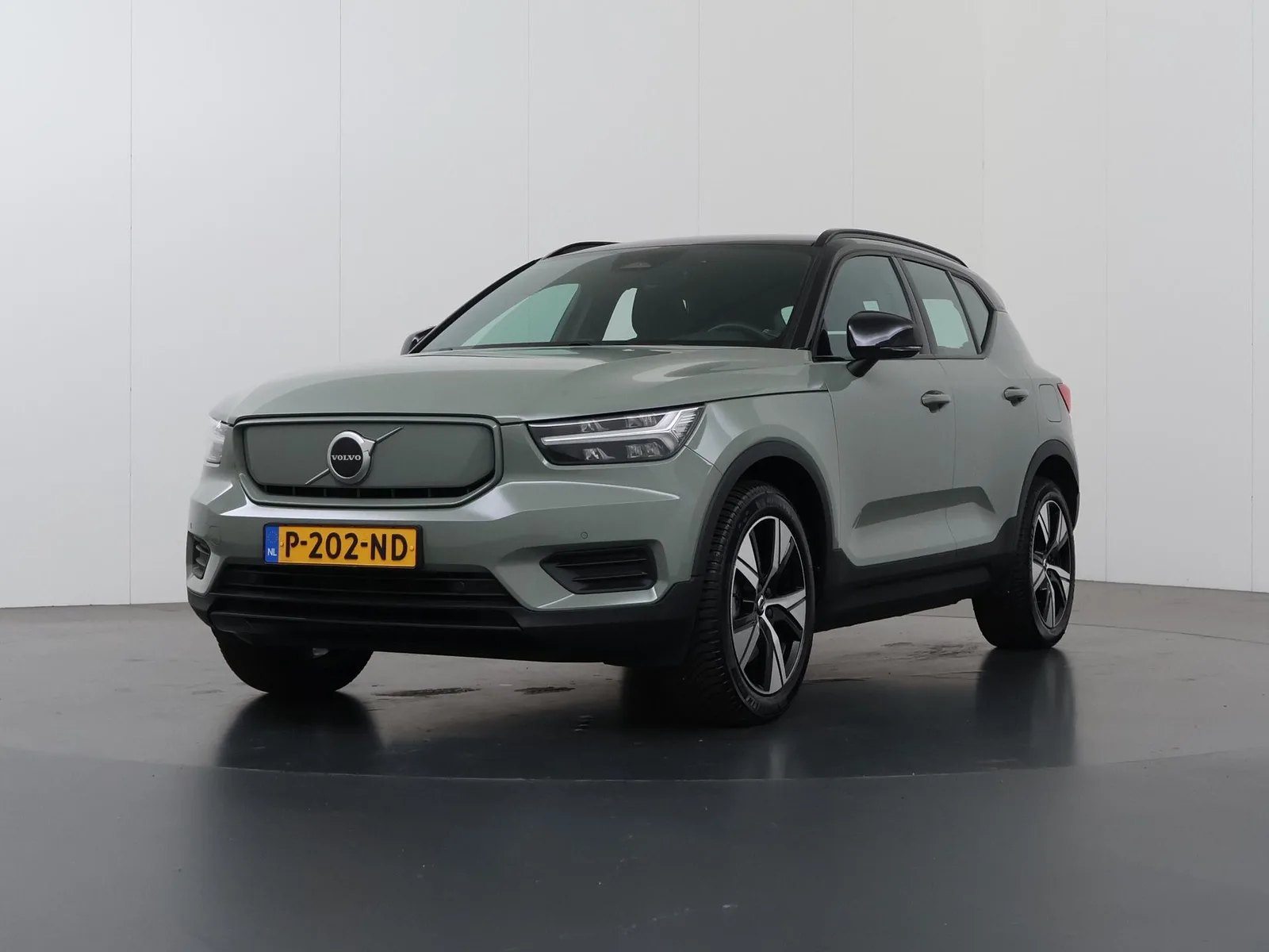 Volvo XC40 (2022) — foto 1