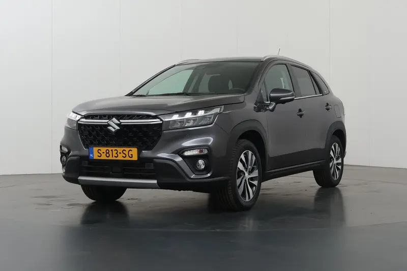 Suzuki S-Cross (2023)