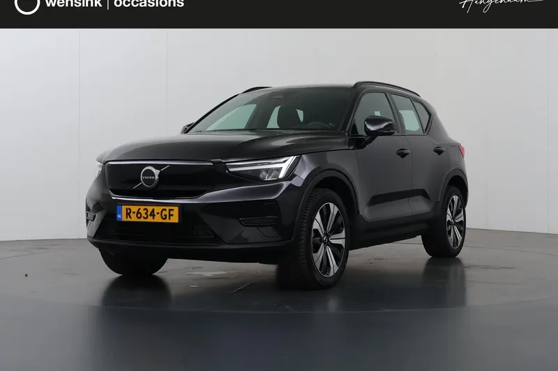 Volvo XC40 (2022)