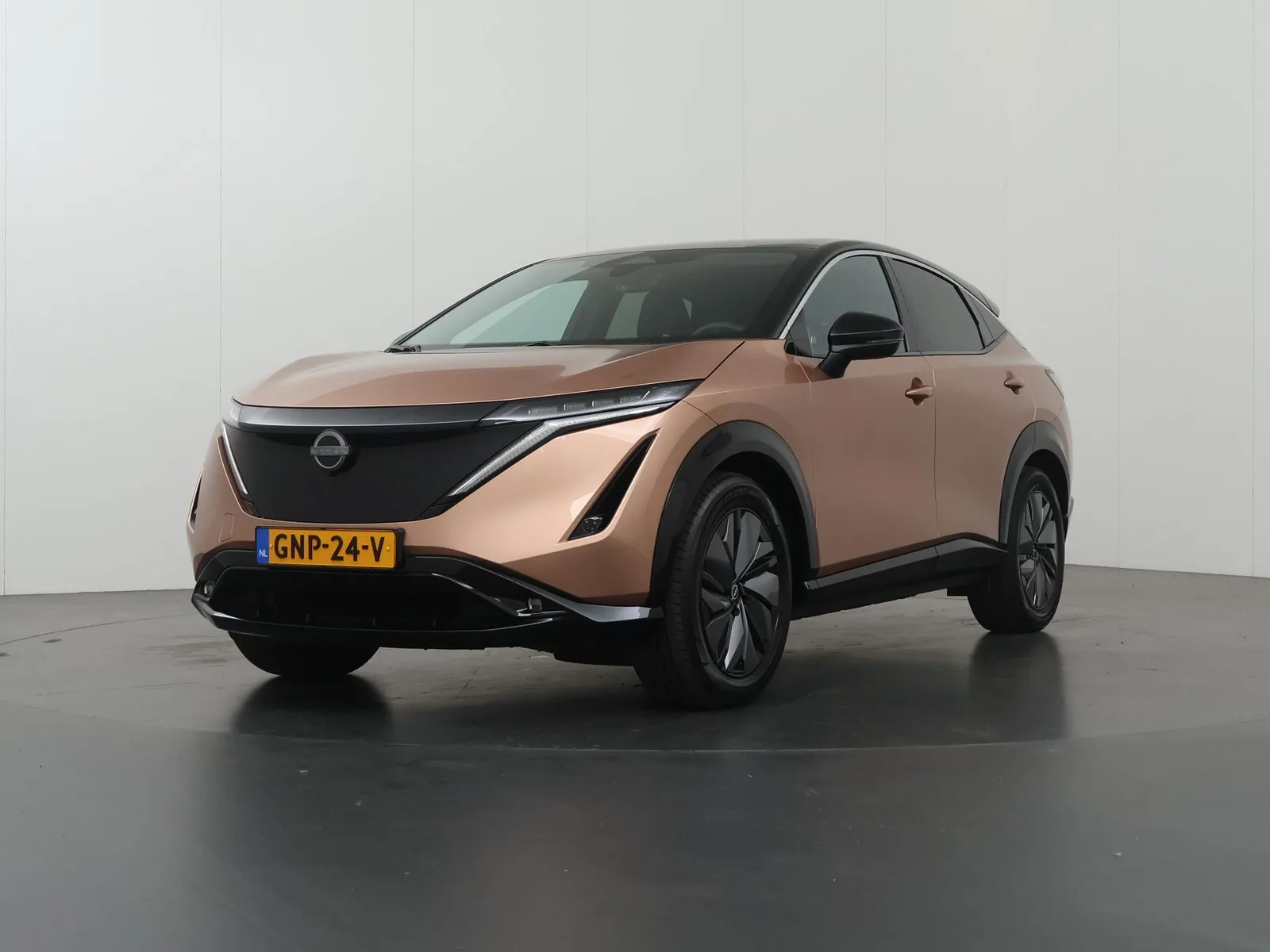 Nissan Ariya (2024) — foto 1