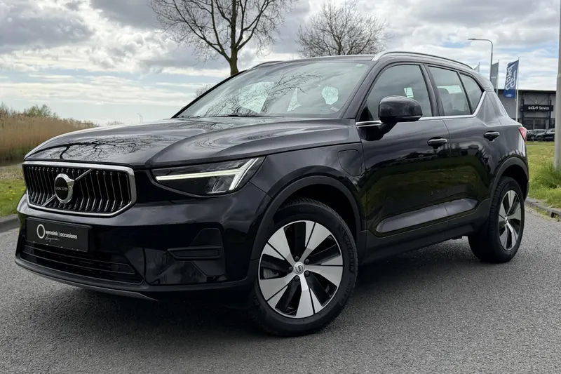 Volvo XC40 (2022)