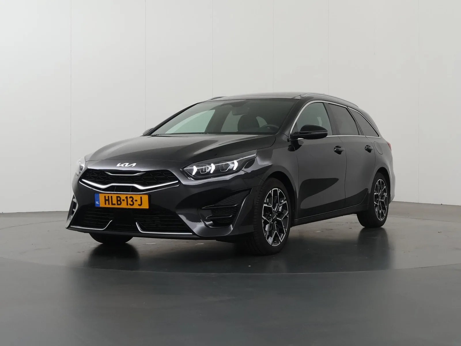Kia Ceed Sportswagon (2025) — foto 1