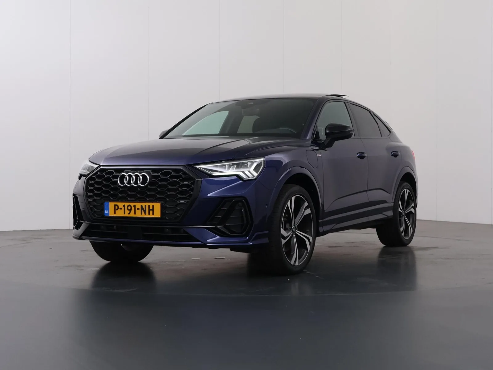 Audi Q3 (2021) — foto 1