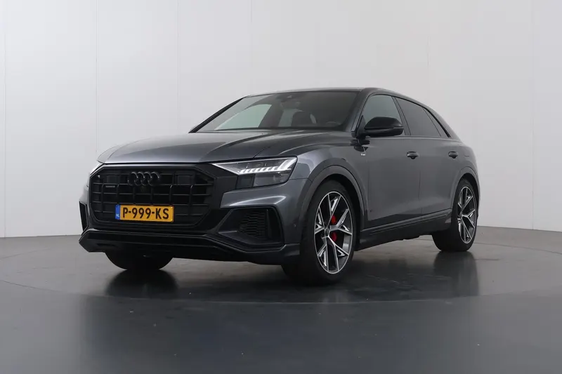 Audi Q8 (2021)