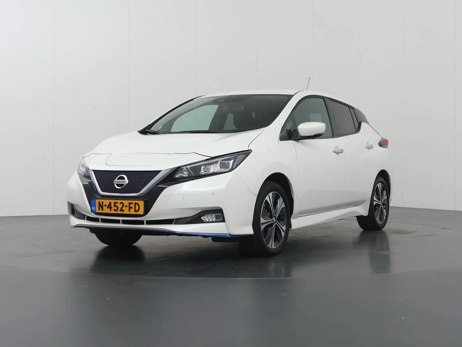 Nissan Leaf (2021) — foto 1