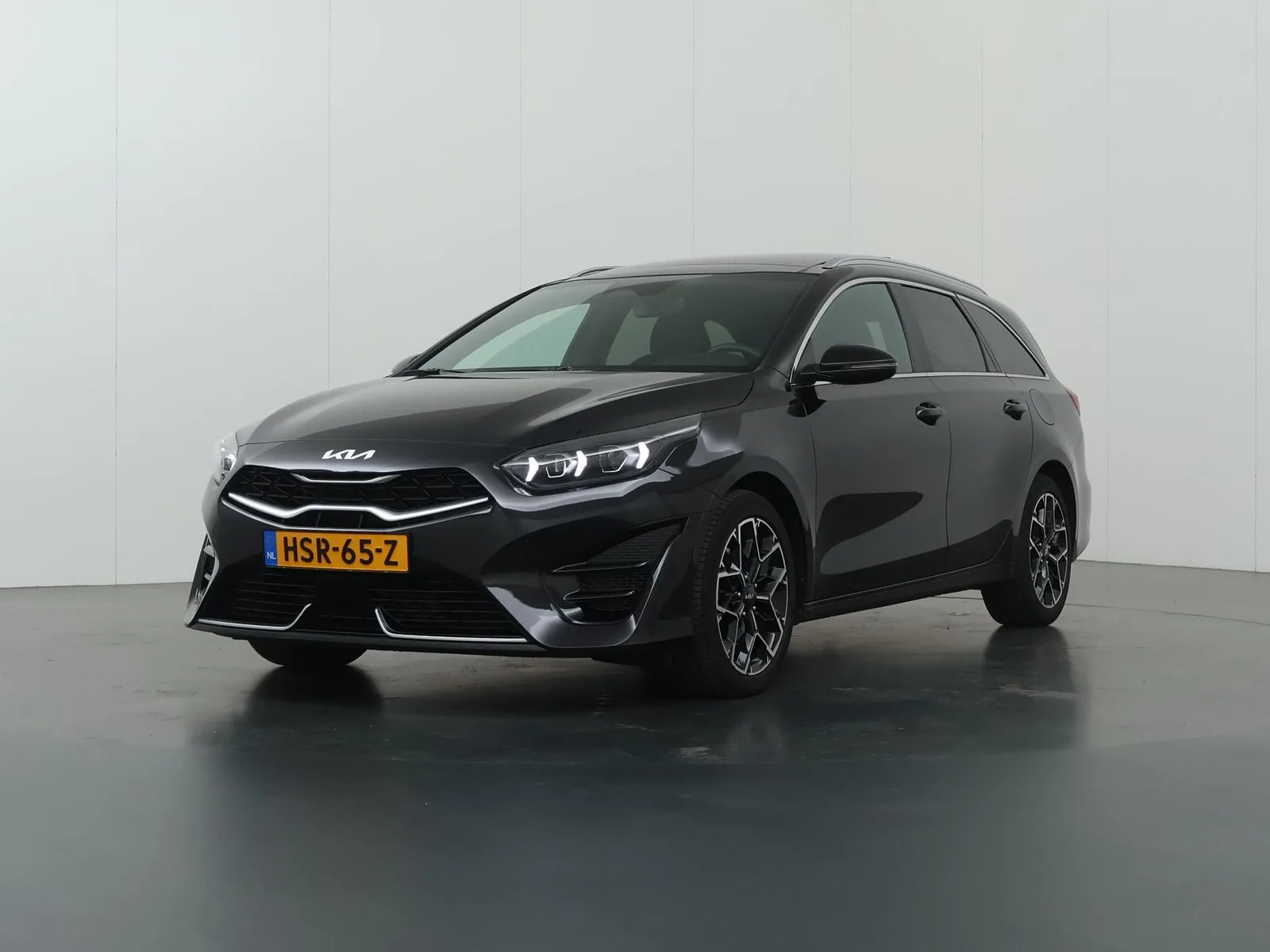 Kia Ceed Sportswagon (2025) — foto 1
