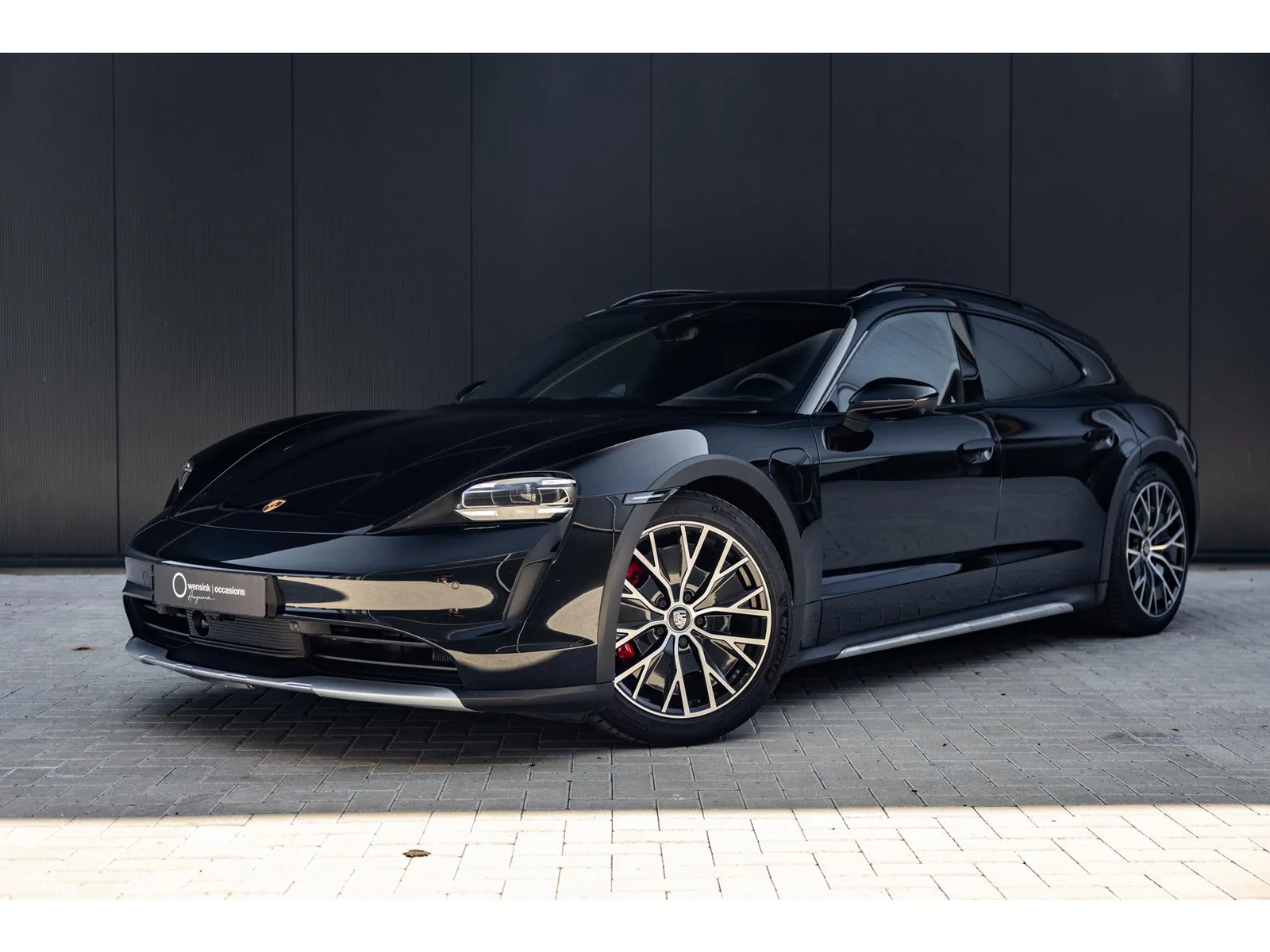 Porsche Taycan (2023) — foto 1