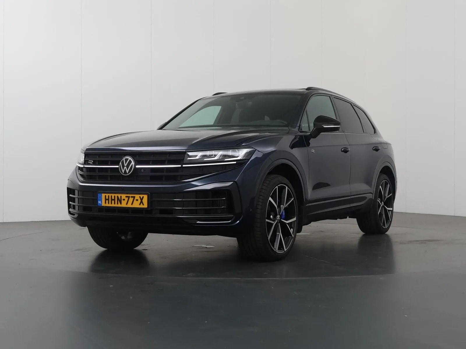 Volkswagen Touareg (2024) — foto 1