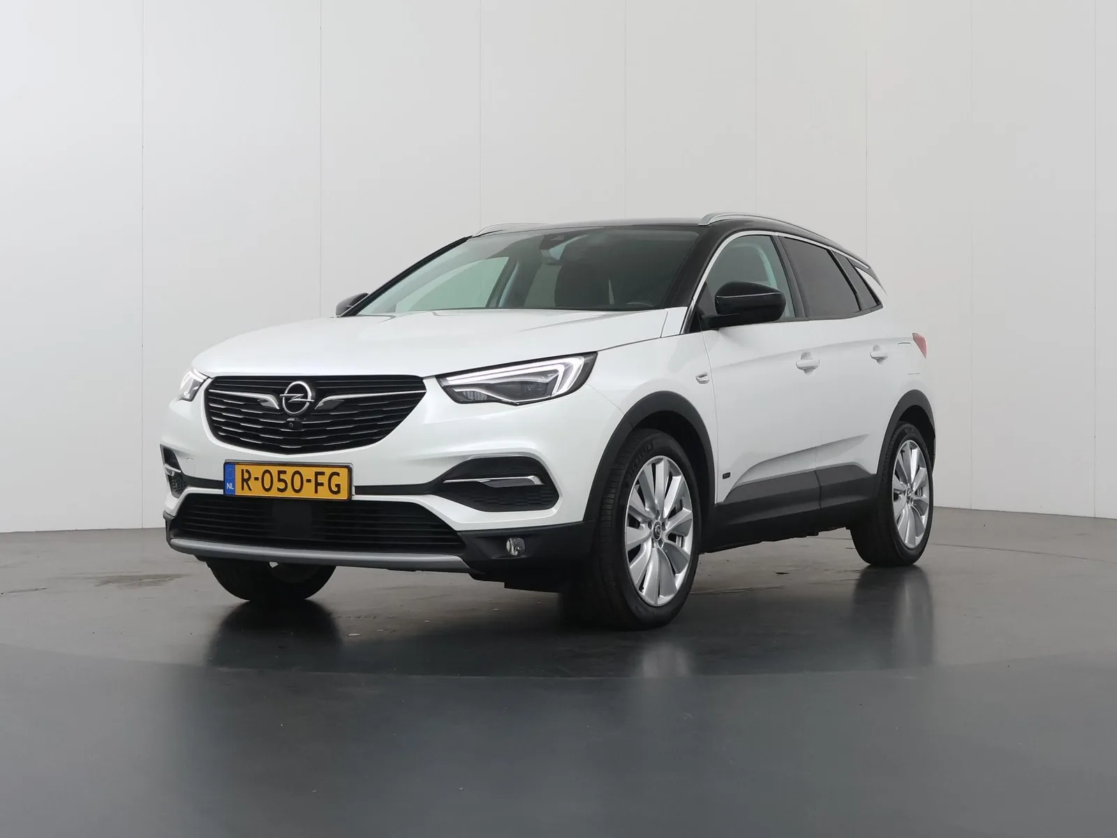 Opel Grandland X (2020) — foto 1