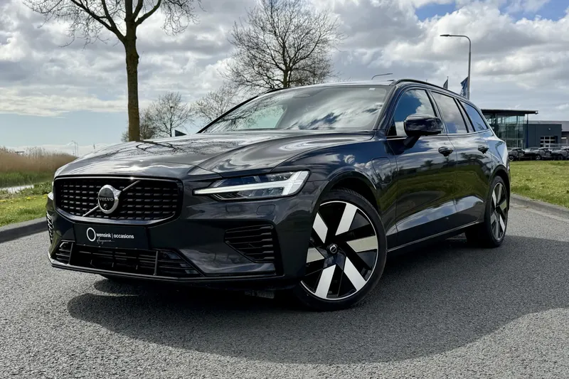Volvo V60 (2025)