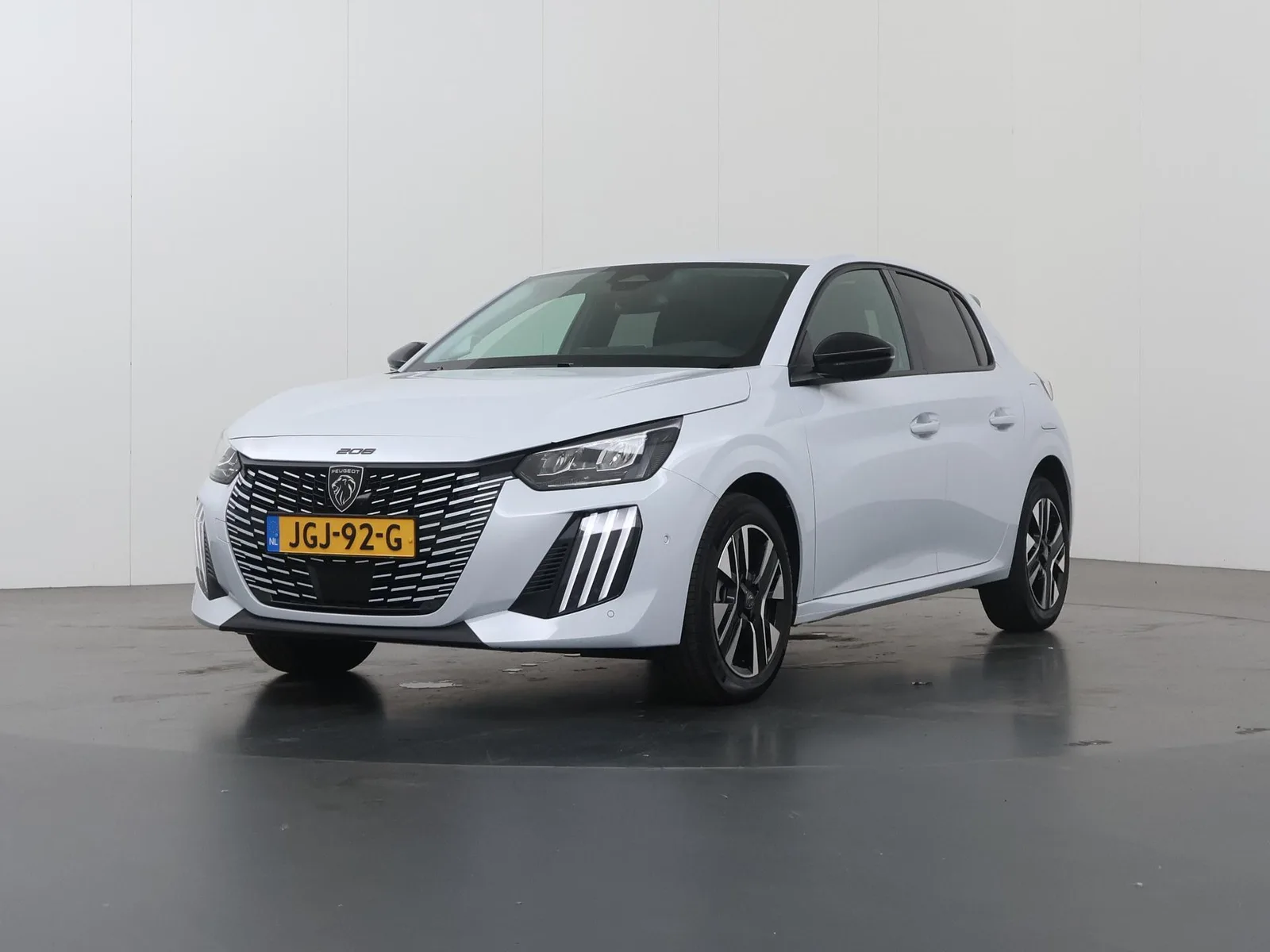 Peugeot 208 (2025) — foto 1