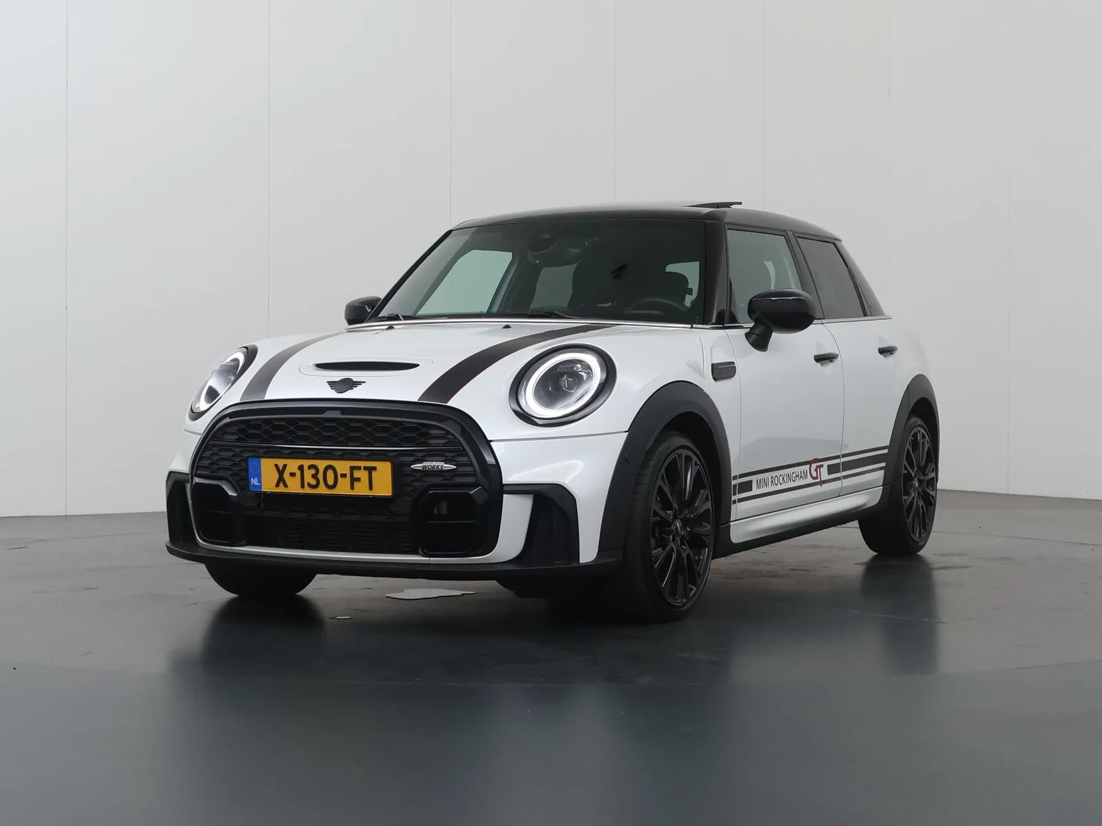 MINI Cooper S (2023) — foto 1