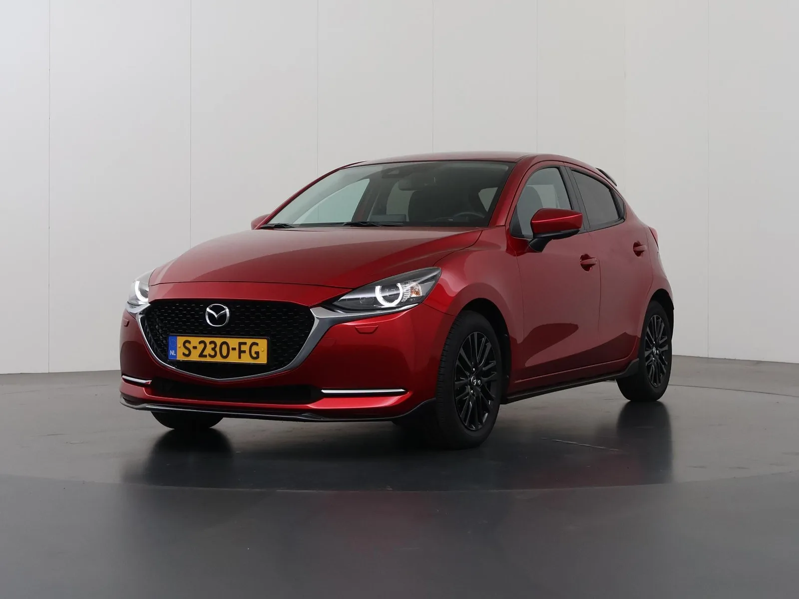 Mazda 2 (2023) — foto 1