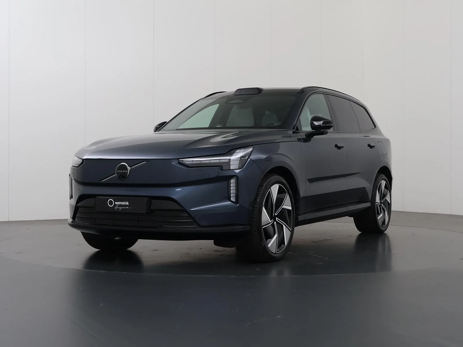 Volvo EX90 (2025) — foto 1