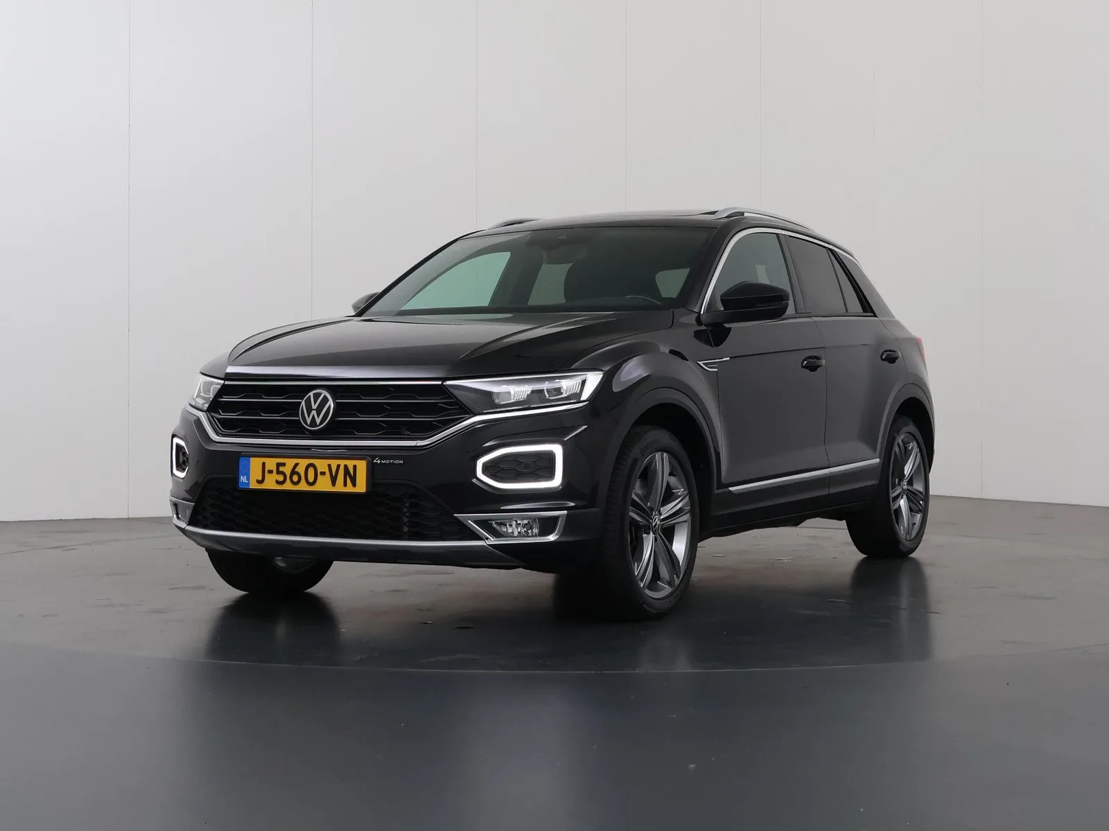 Volkswagen T-Roc (2020) — foto 1