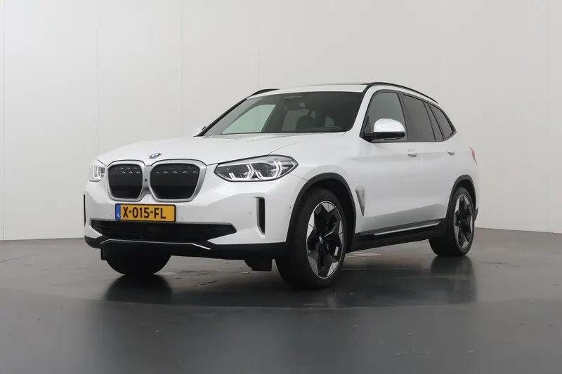 BMW iX3 (2022)