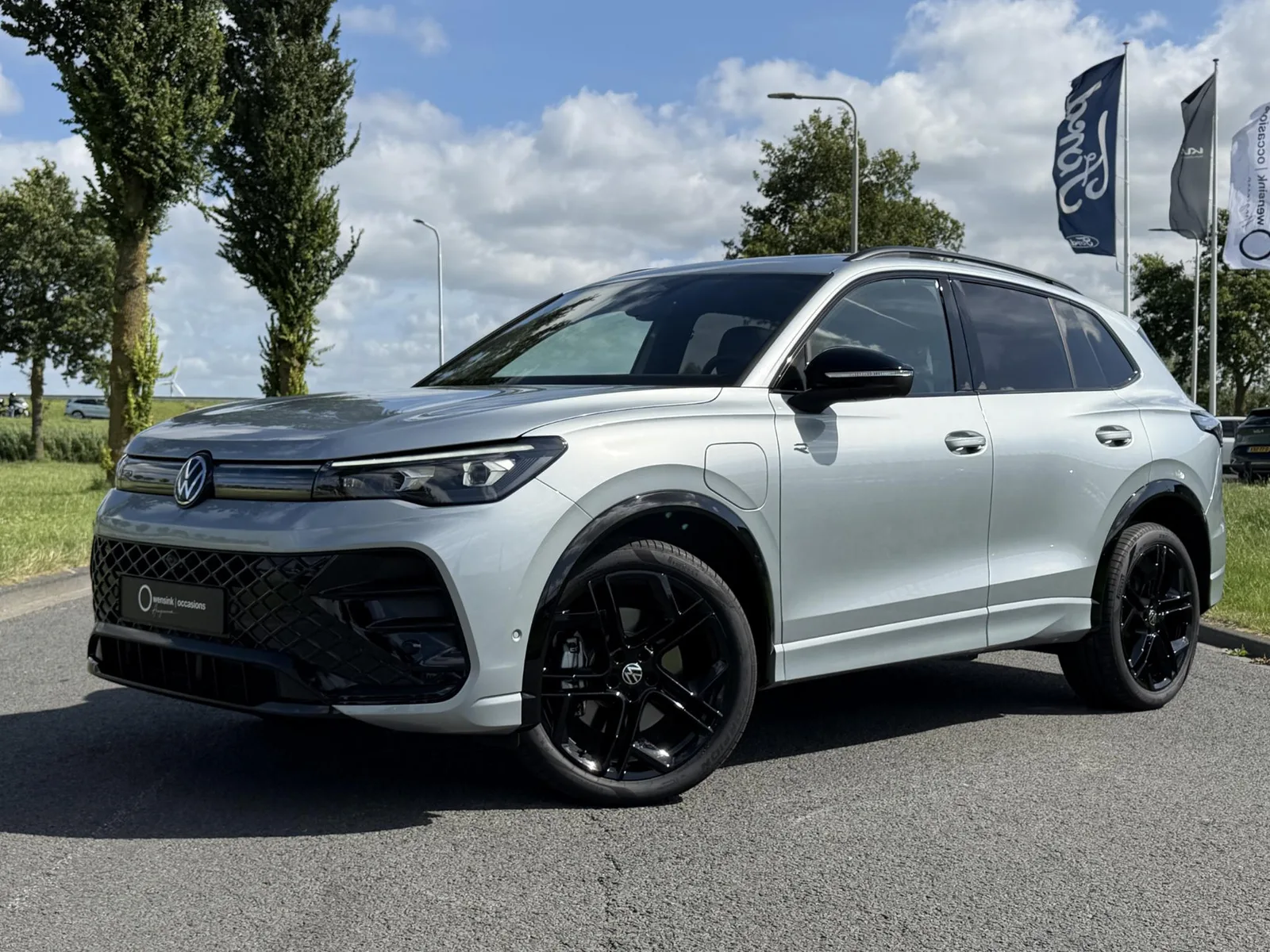 Volkswagen Tiguan (2025) — foto 1