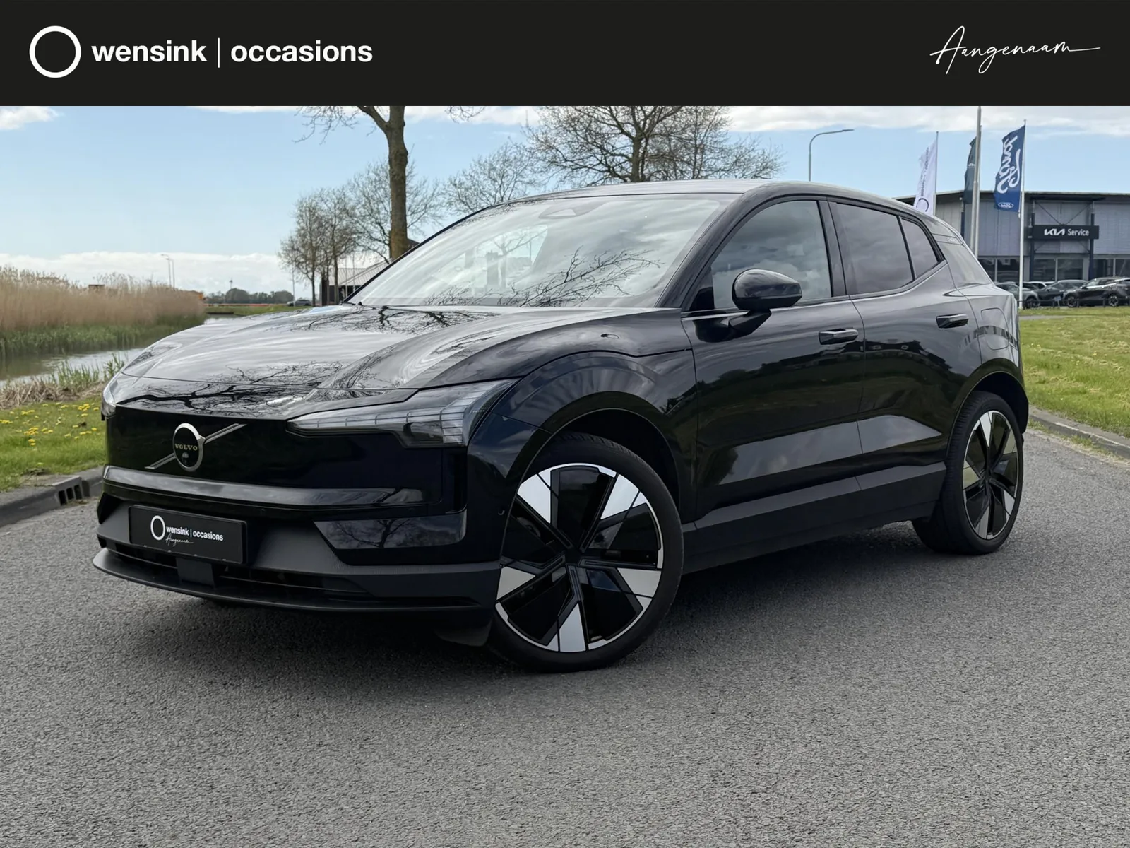 Volvo EX30 (2025) — foto 1