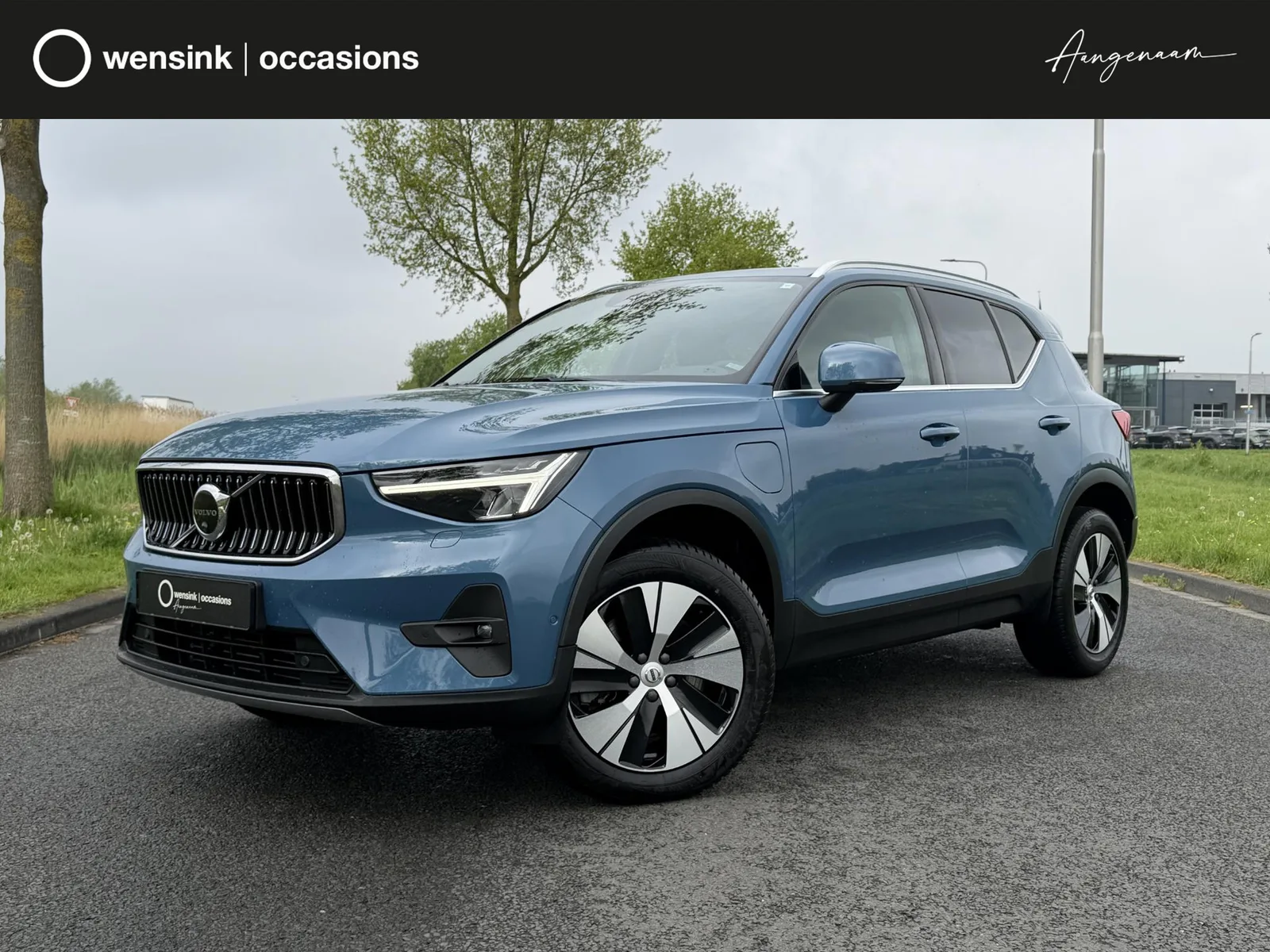Volvo XC40 (2022) — foto 1